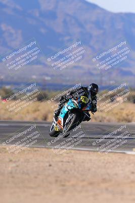 media/Dec-17-2023-CVMA (Sun) [[bf0c04832d]]/Race 2 Amateur Supersport Open/